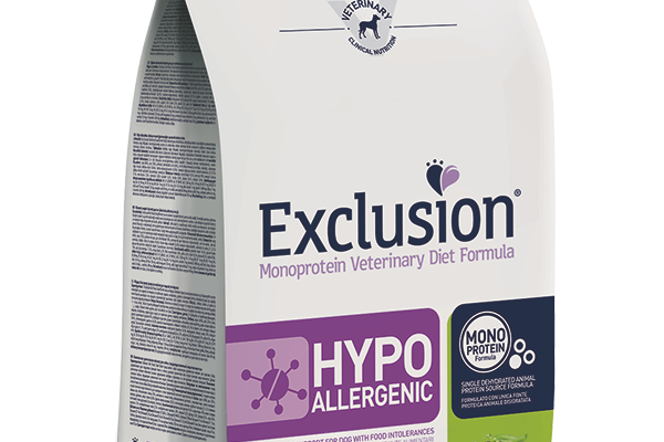 HYPOALLERGENIC<br>INSECT & PEA SMALL BREED